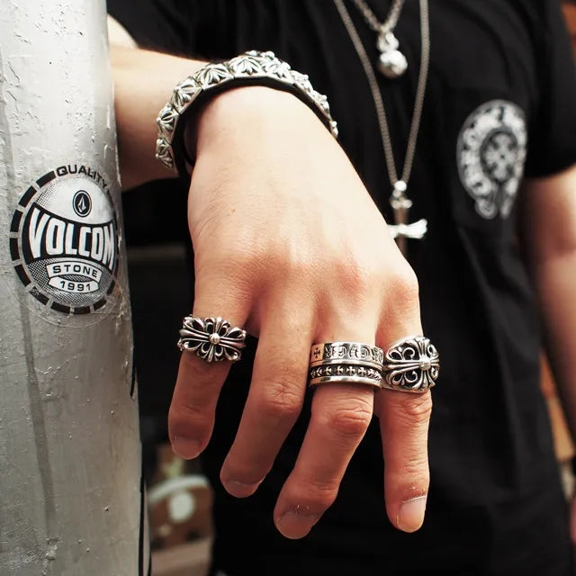 【Chrome Hearts 】クロムハーツ キーパーリング，G-Dragon(BIGBANG)、西川貴教、藤ヶ谷太輔(Kis-My-Ft2)、D-LITE(BIGBANG)、黒柳能生(SOPHIA)、木村拓哉愛用