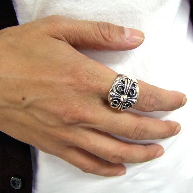【Chrome Hearts 】クロムハーツ キーパーリング，G-Dragon(BIGBANG)、西川貴教、藤ヶ谷太輔(Kis-My-Ft2)、D-LITE(BIGBANG)、黒柳能生(SOPHIA)、木村拓哉愛用