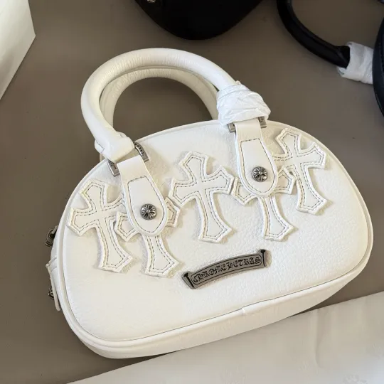 CHROME HEARTS クロムハーツ タイニー ジムバッグ セメタリークロスパッチ CHチャーム レザーバッグ メンズ レディース CH2002