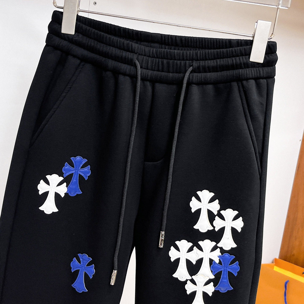 CHROME HEARTS クロムハーツ ホワイト＆ブルー クロス イージーパンツ ブラック リラックスフィット