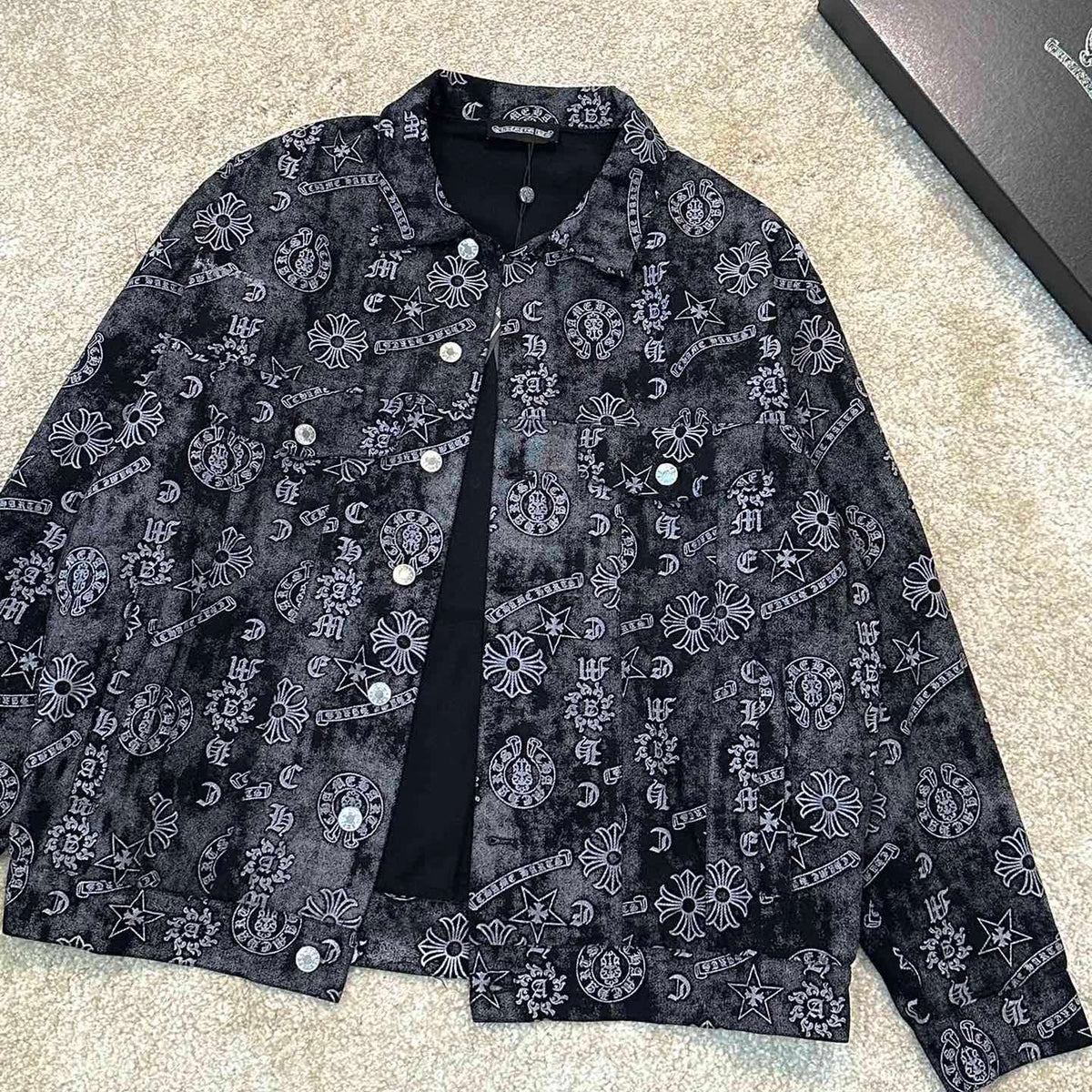 【Chrome Hearts】クロムハーツ柄ロゴジャケット WTCH014