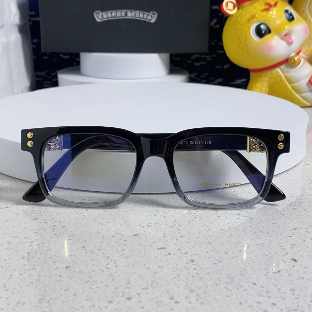 Chrome Hearts Cross Motif Sunglasses 010